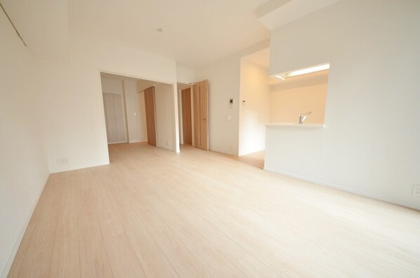 ヴェルデコート西新宿の物件内観写真